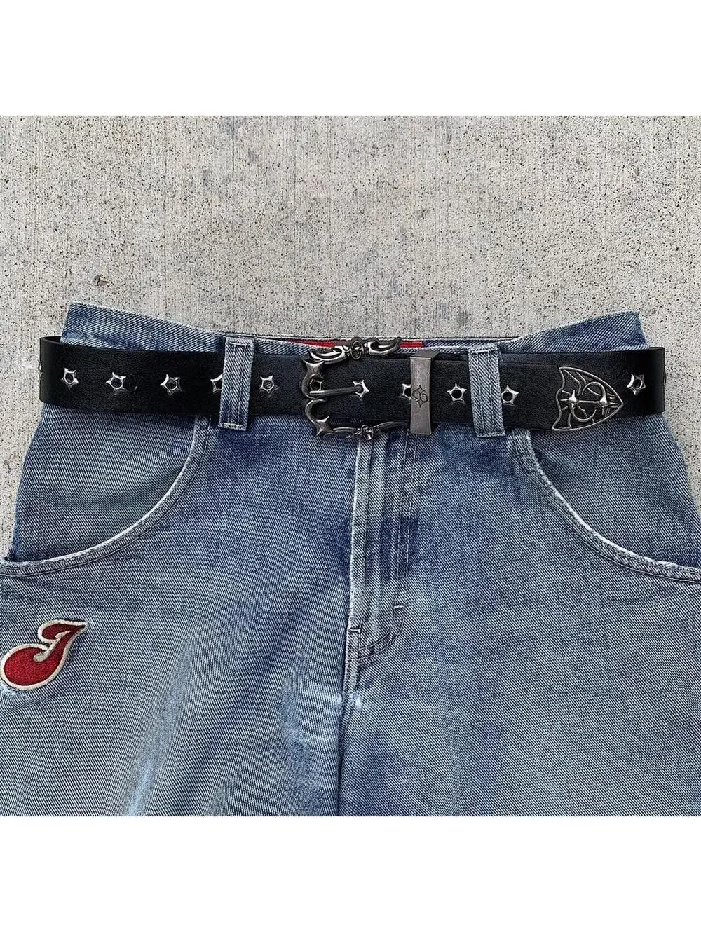 Grunge style gothic spike silver belt buckle. Punk gothic y2k style. 39 inches l
